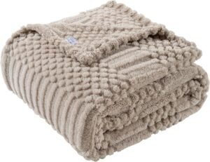 50×70 Inch Brown Throw Blanket – Soft & Fluffy Fleece, Neutral Tan Color, Cute & Aesthetic, Perfect for Sofa, Couch, Chair, Bed, Living Room & Bedroom, All-Season Use, Plush & Cozy Decorative Blanket