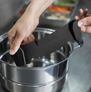 Clip On Silicone Strainer for Pots and Pans, Pasta Strainer, Food Strainer for Meat, Vegetables, Fruit, Gray