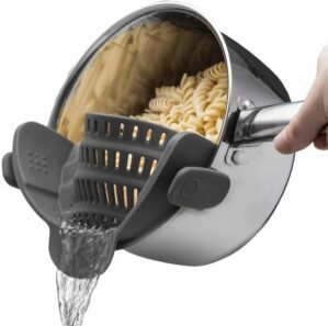 1pc Silicone Strainer, Adjustable Clip On Pantry Drainer for Pans & Bowls, Heat Resistant Fruit Washing Filter for Noodles, Pasta & Veggies