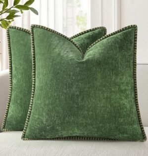 decorUhome Chenille Soft Cozy Throw Pillow Covers 18×18 Set of 2, Modern Farmhouse Boho Velvet Decorative Pillow Cases with Stitched Edge for Couch Sofa Bed Home Decor, Forest Green